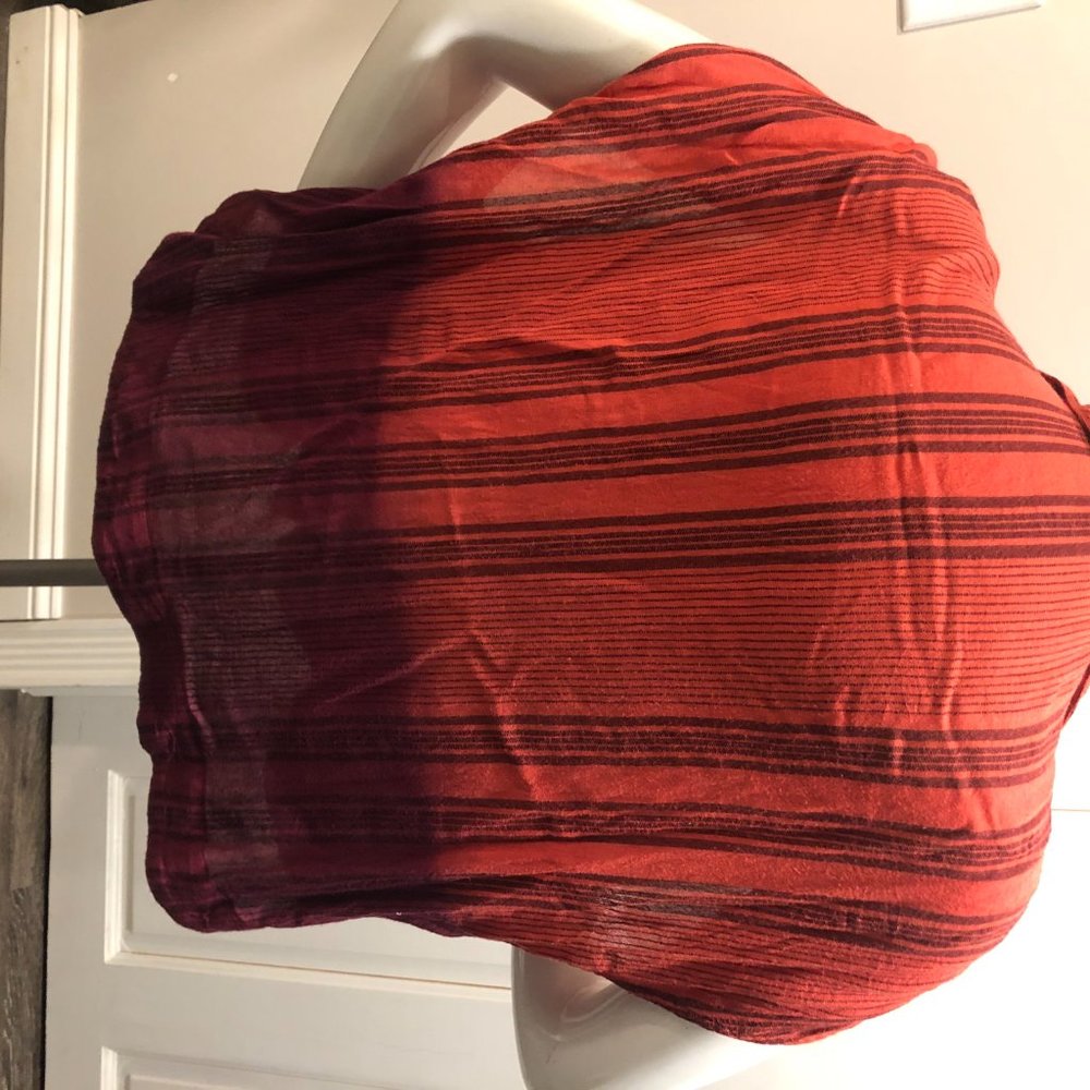 Blouse - Picture 2 of 3